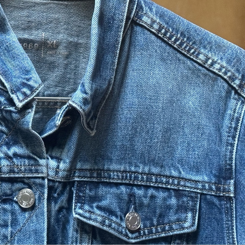 Gap Classic Denim Jacket - image 3